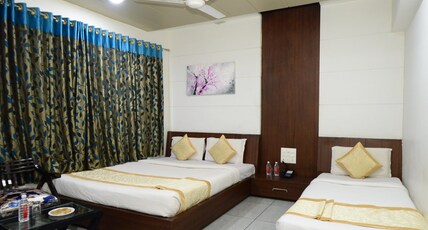 Hotel Shreepriya Room Type - Deluxe Room with Triple Bed