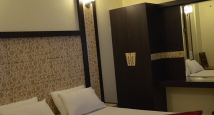 CHAKRAVARTHI INN Room Type - Double Bed AC