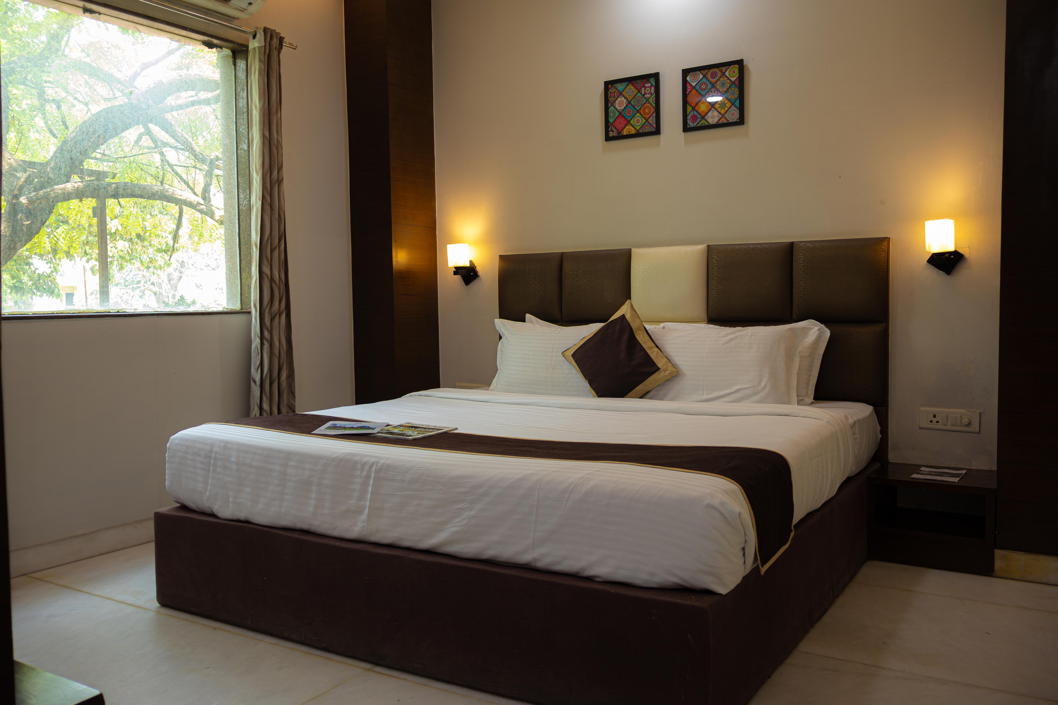 HHW HOTEL - AGRA Room Type - Junior Suite