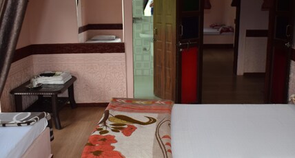 Govindam Resort-Near Ambaji Temple Room Type - Deluxe Room
