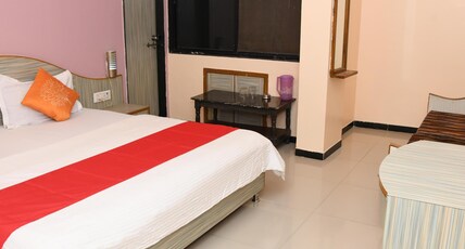 Hotel Durga Near Abu Road Railway Station | Mount Abu Room Type - Deluxe AC Room Hotel Durga Near Abu Road Railway Station | Mount Abu Room Type - Deluxe AC Room