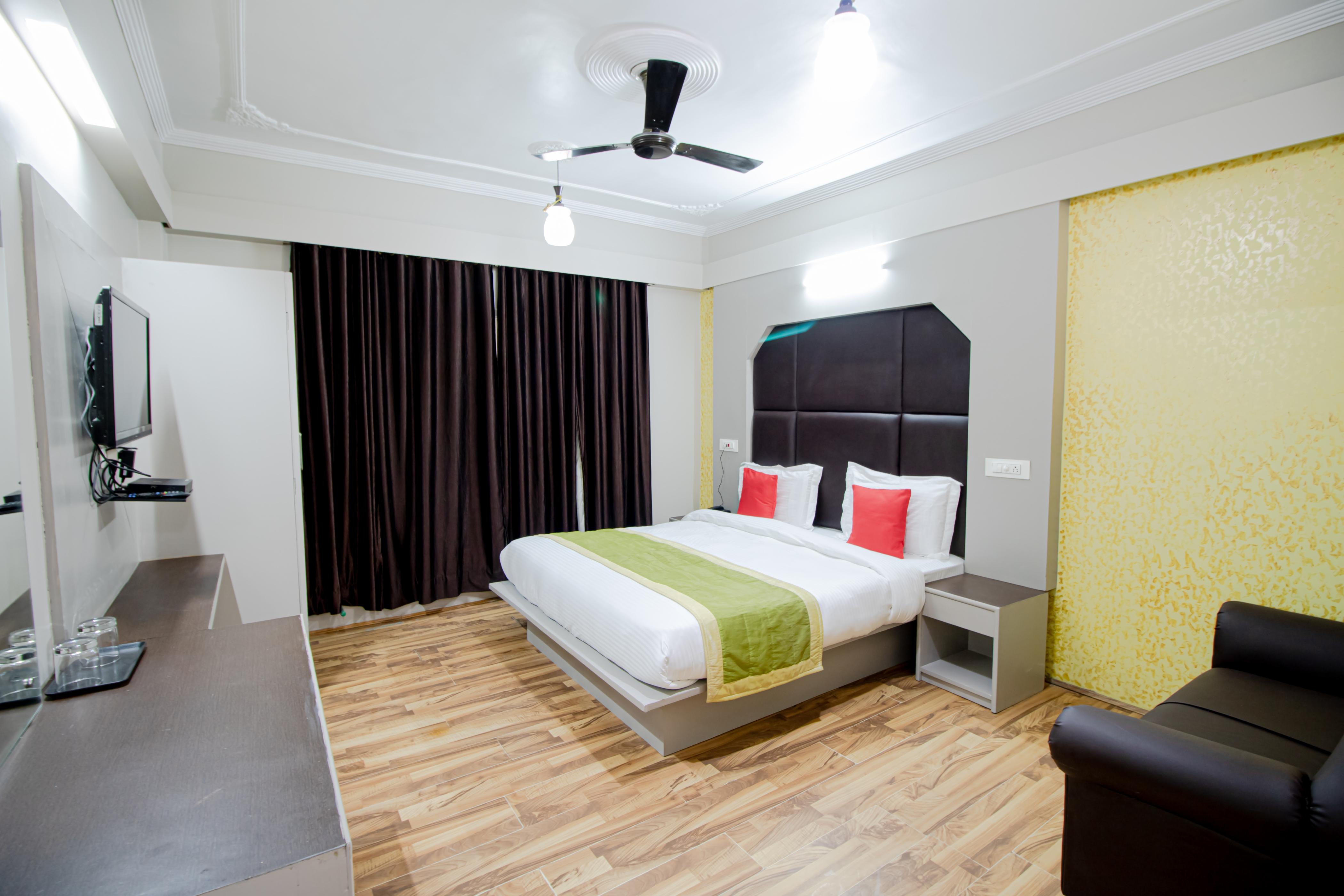 German Residency, Srinagar Room Type - Premium Room with Hot and Cold AC
