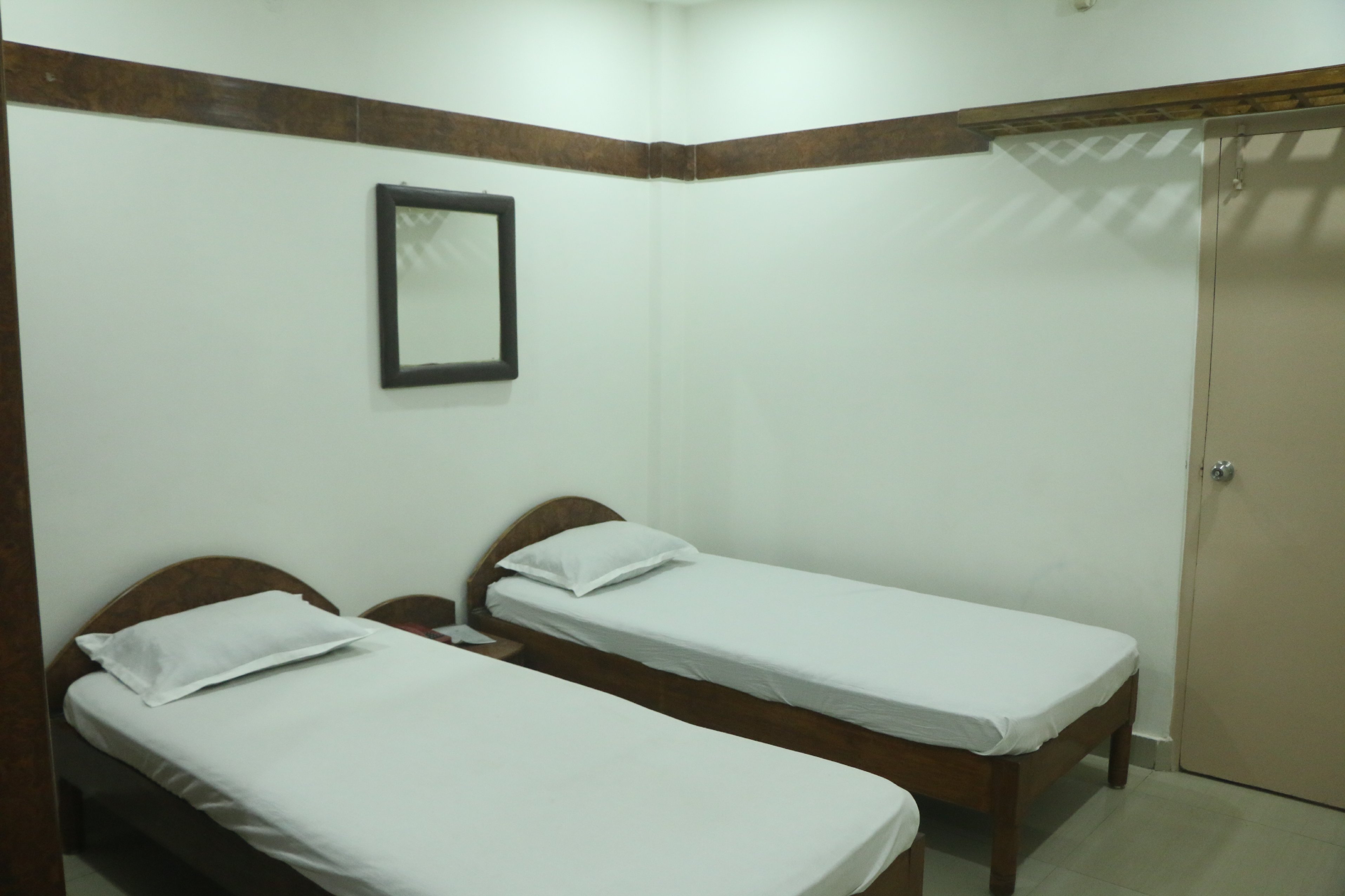 Hotel Piyush Regency Room Type - STANDARD AC