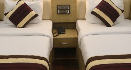Hotel Piyush Regency Room Type - VIP SUPER DELUXE AC WITH WIFI