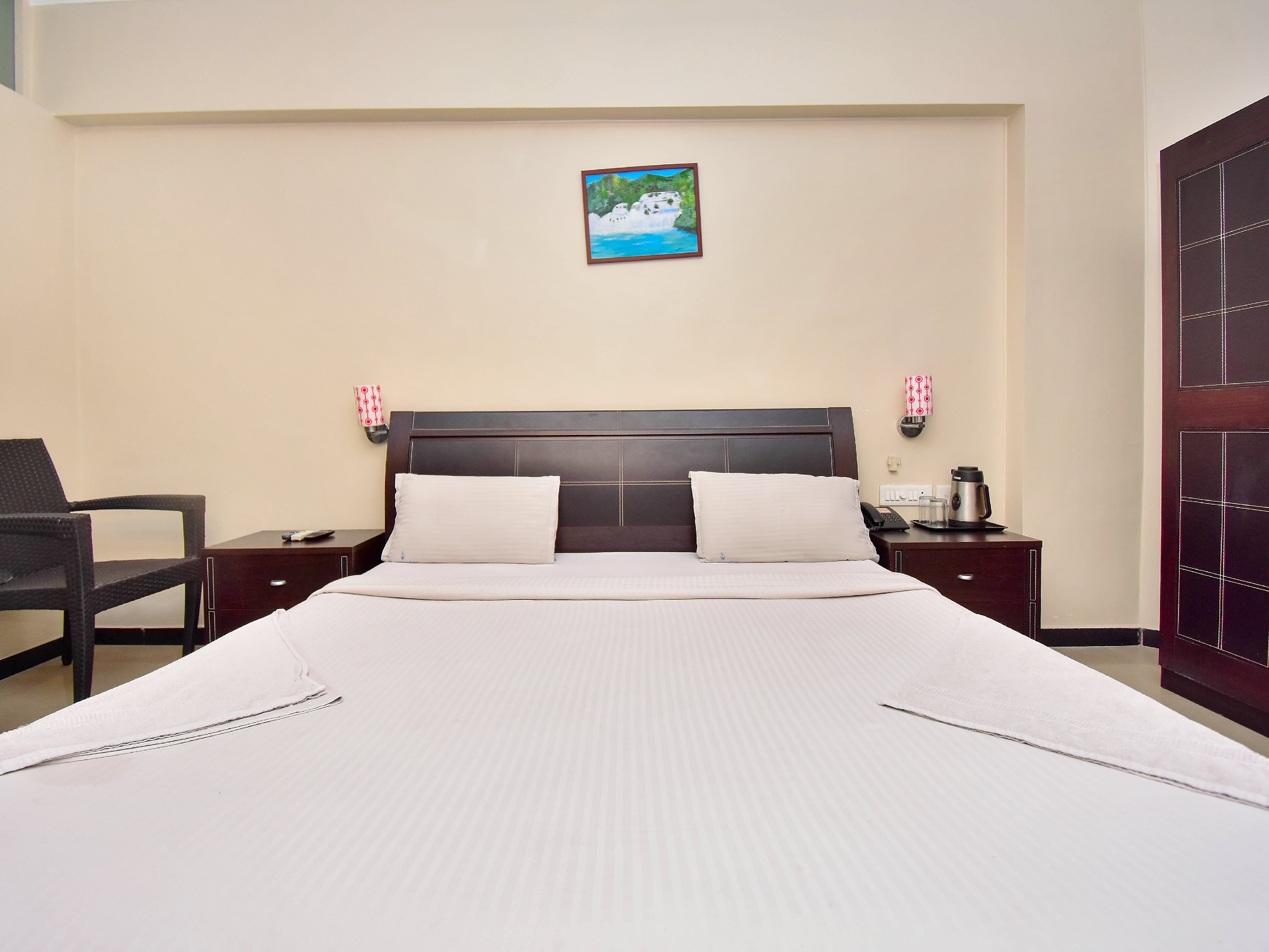 Hotel Vishnu Priya - Tap to explore photos