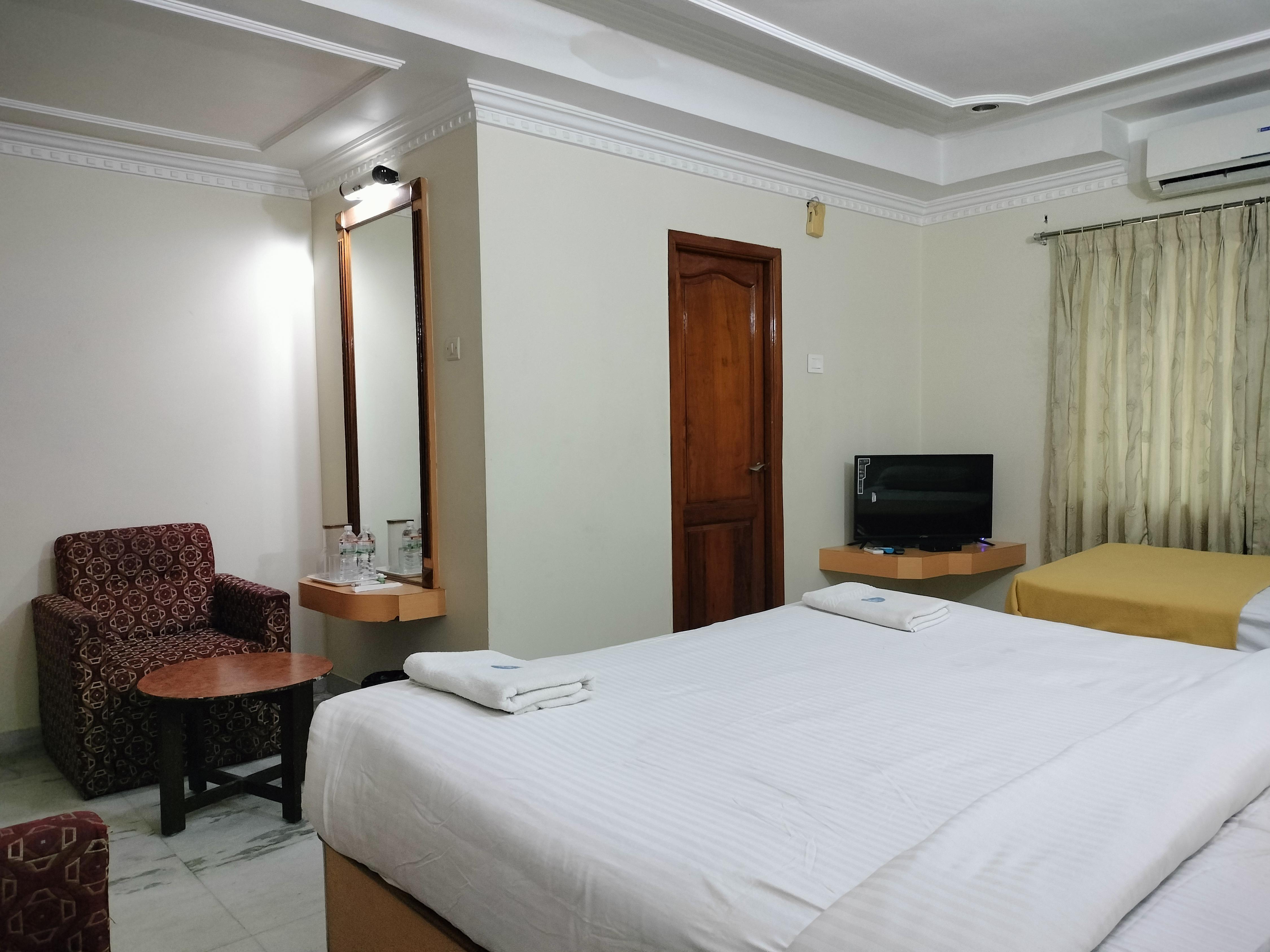 Hotel Annamalai Room Type - FAMILY AC ROOM  TRIPLE PAX ROOM