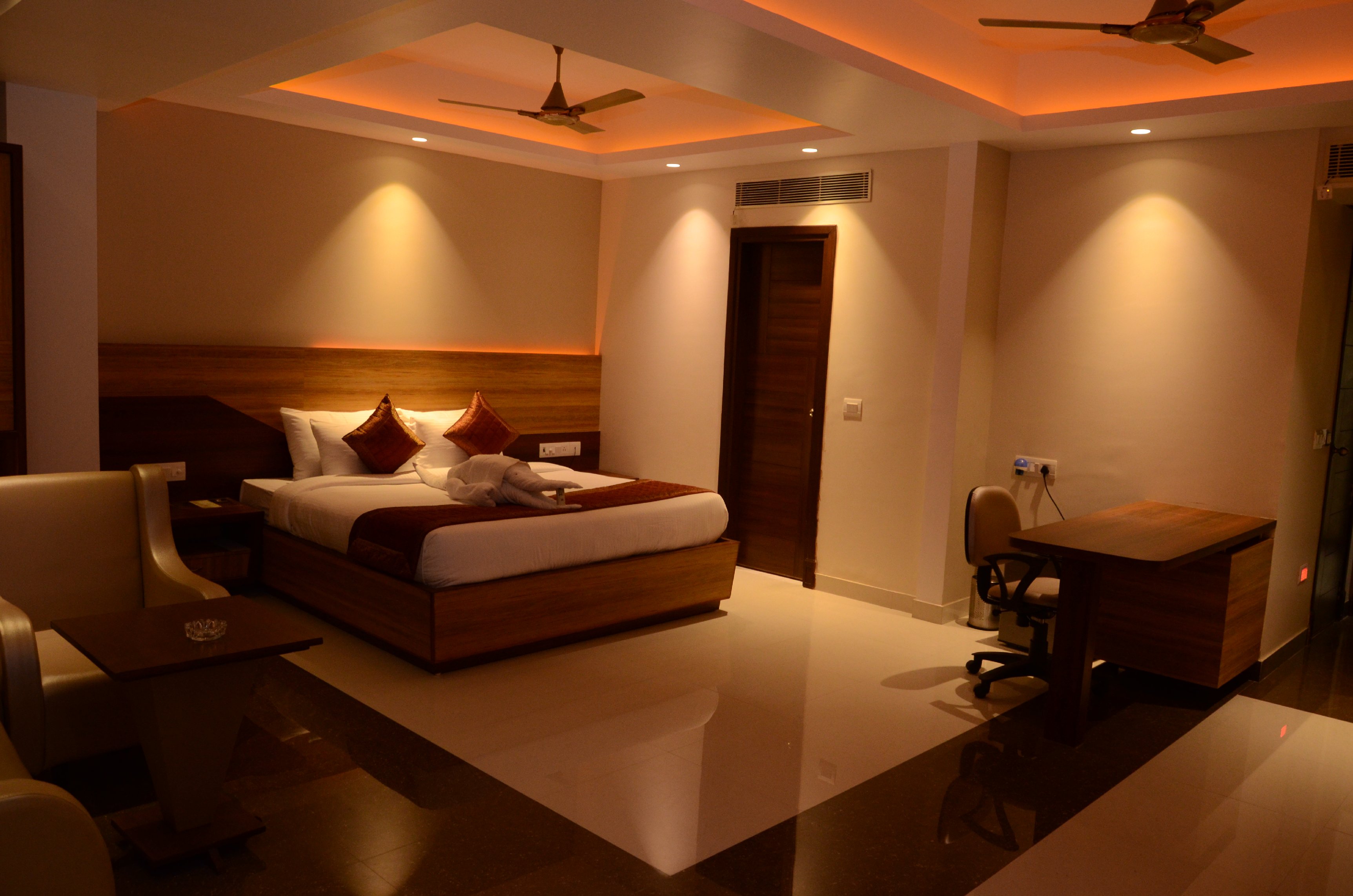 hotel lacapitol Room Type - Suite Room