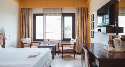 HOTEL SEA PEARL ORISSA PVT LTD Room Type - VIP Room with Bathtub