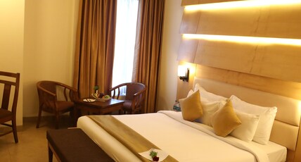 Hotel Kanha's Palm Springs Room Type - Premium Standard Room With Bathtub Hotel Kanha's Palm Springs Room Type - Premium Standard Room With Bathtub