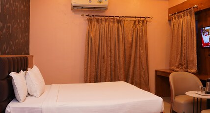Hotel Tourist Plaza Room Type - Executive Room Hotel Tourist Plaza Room Type - Executive Room