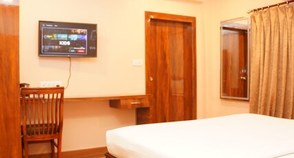 Hotel Tourist Plaza Room Type - Suite Room