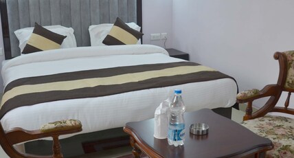 HOTEL JMD INTERNATIONAL Room Type - Super Deluxe Room