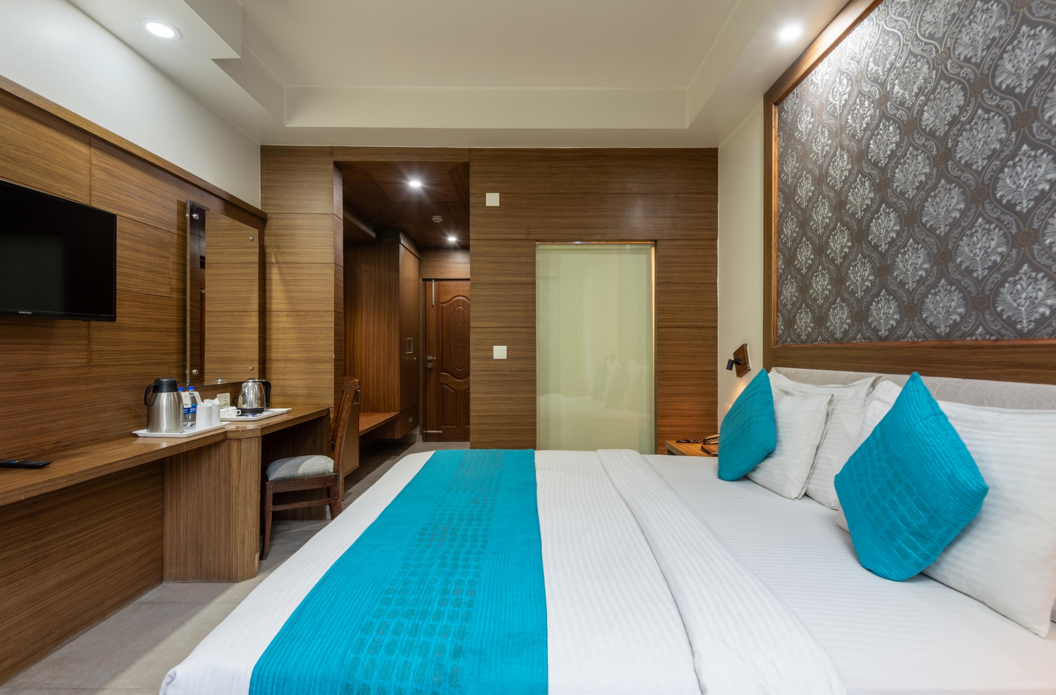 DLS Rock Castle Room Type - Deluxe Room (No View)