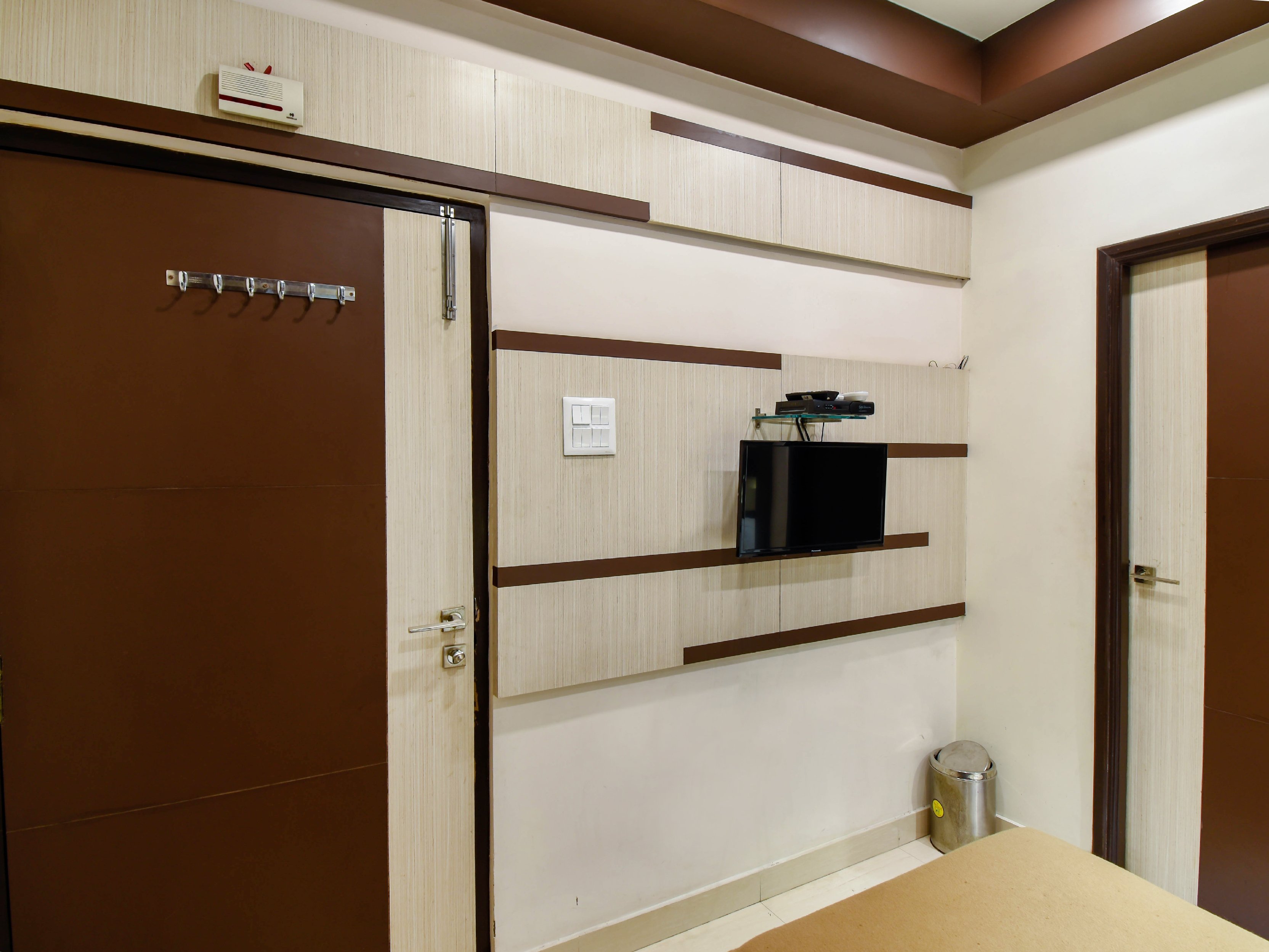 HOTEL TIRUPATI GALAXY - Tap to explore photos