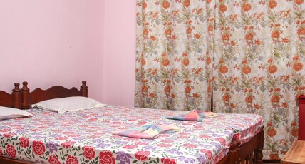 Vilo Villa Guest House Room Type - Non AC Room