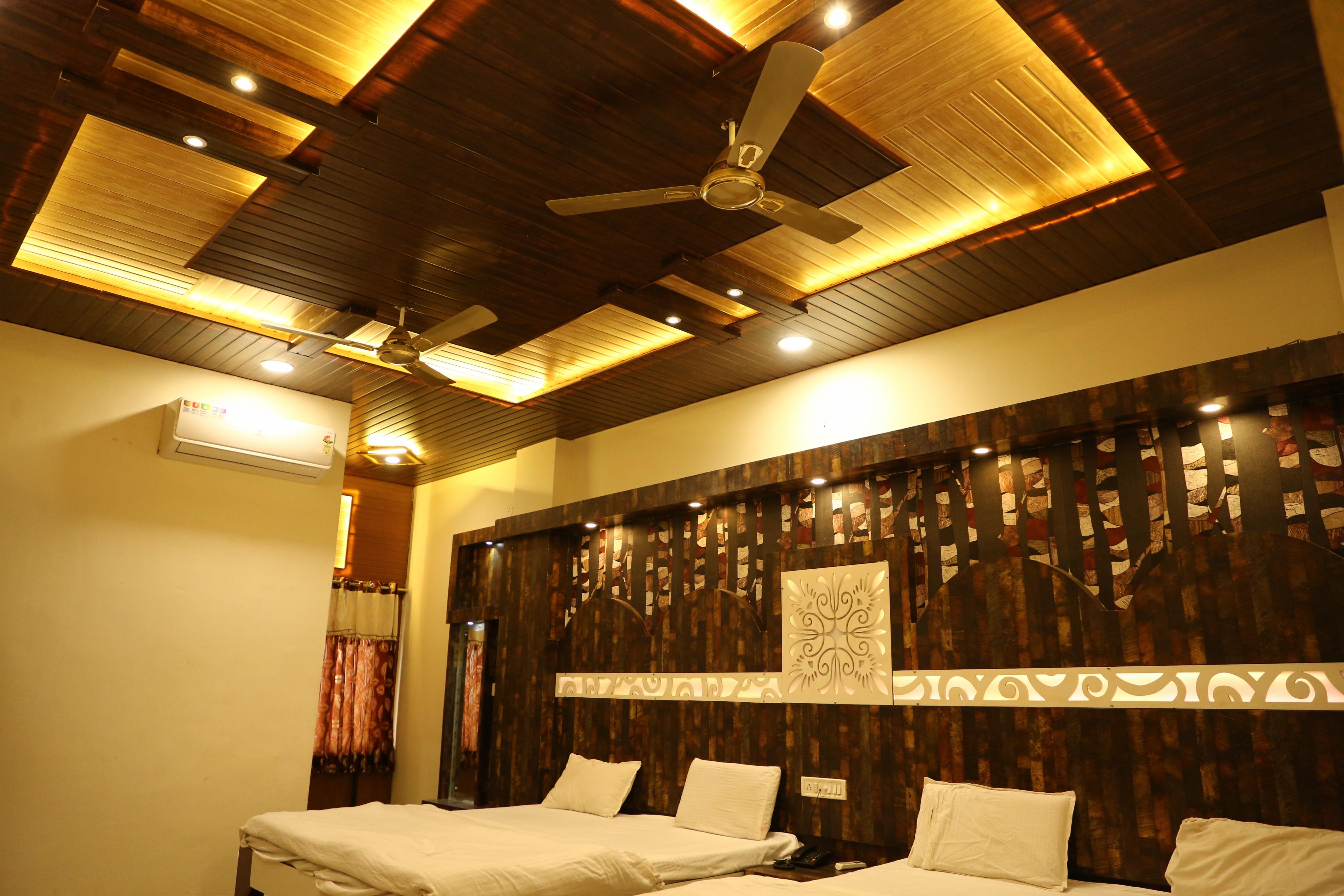 Hotel GK Jain - Tap to explore photos