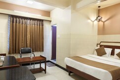 Mannars Yatrinivas Lodge