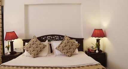 MPT Karnikar Bungalow, Pachmarhi Room Type - AC Room