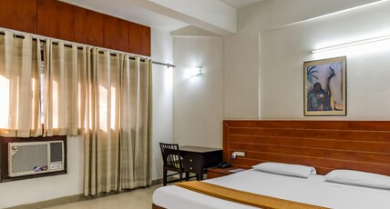YWCA International Guest House Room Type - Deluxe Room