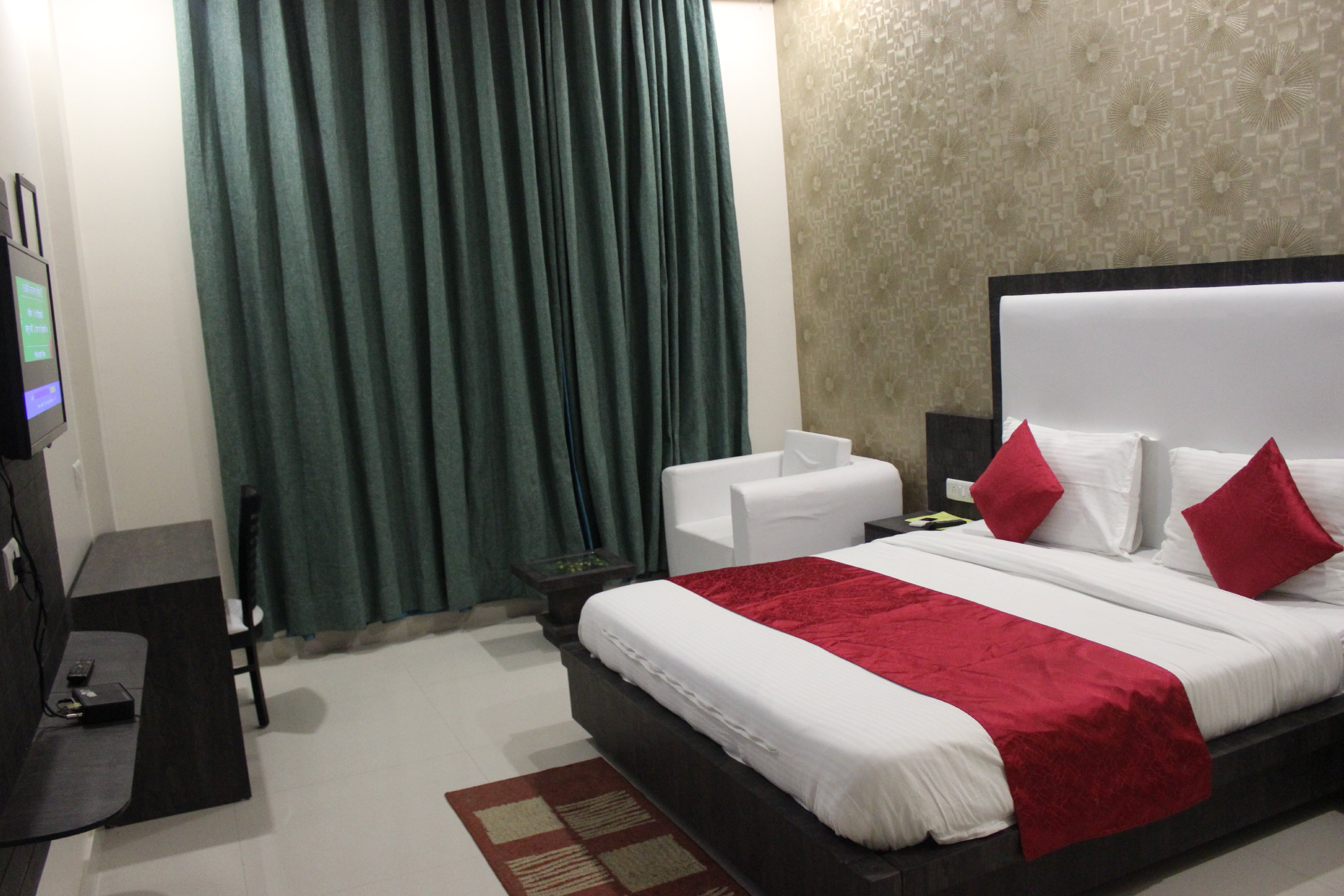 Eden Green Resort Room Type - Super Deluxe Room (Pool Complimentary with ltd timing)