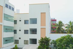 Hotel Grand Leela Krishna