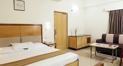 HOTEL GEETHA REGENCY Room Type - Deluxe Room