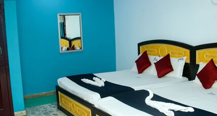 Rama Palace Room Type - Four Bedded A/c Room