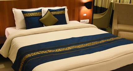 Landmark Hotel Room Type - Premier Room