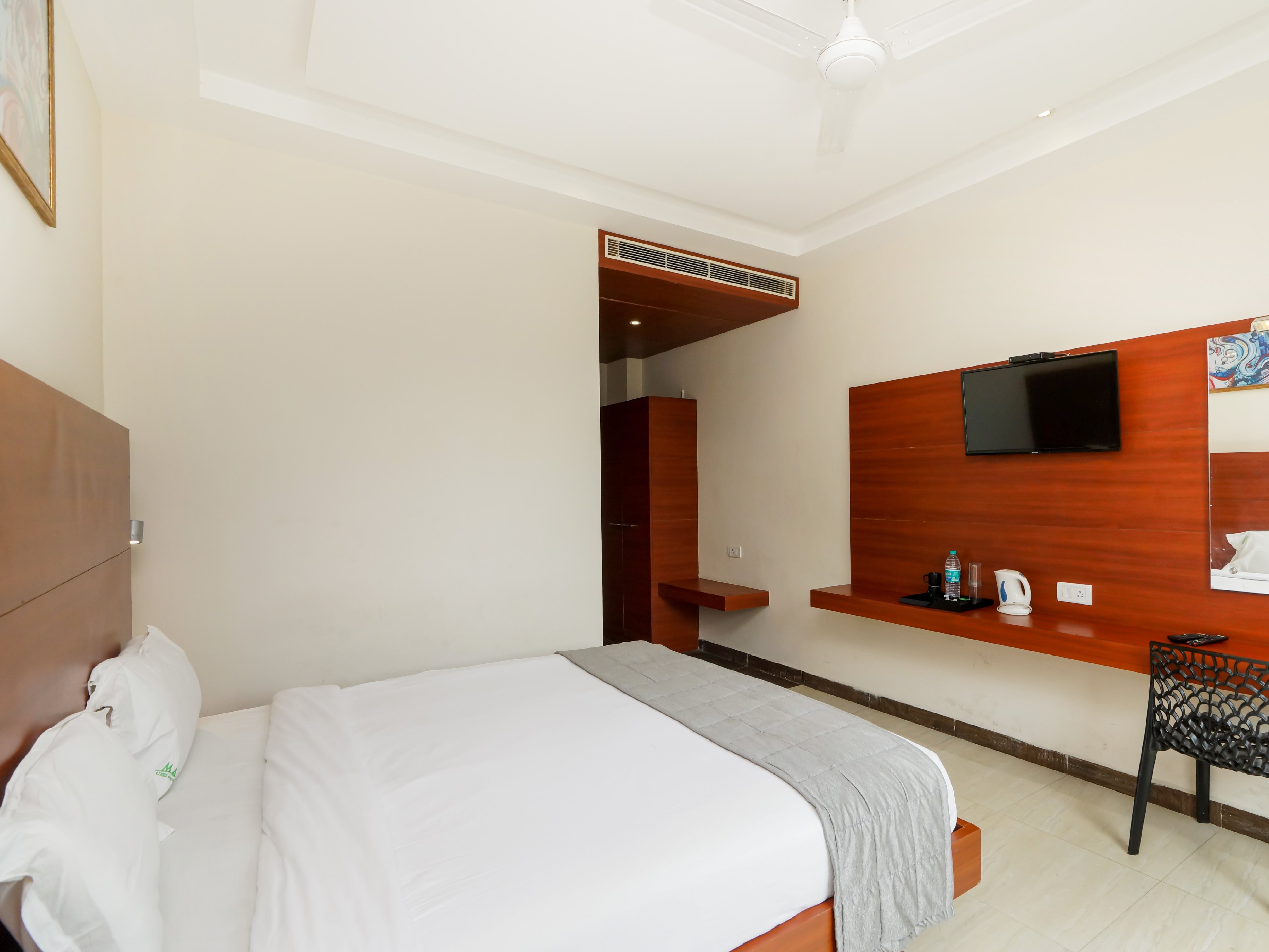 AVENUE HOTEL -CHENNAI AIRPORT - Tap to explore photos