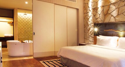 TS Suites Leisure Seminyak Room Type - TSand Suite