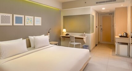 Sevn Legian Room Type - Deluxe room