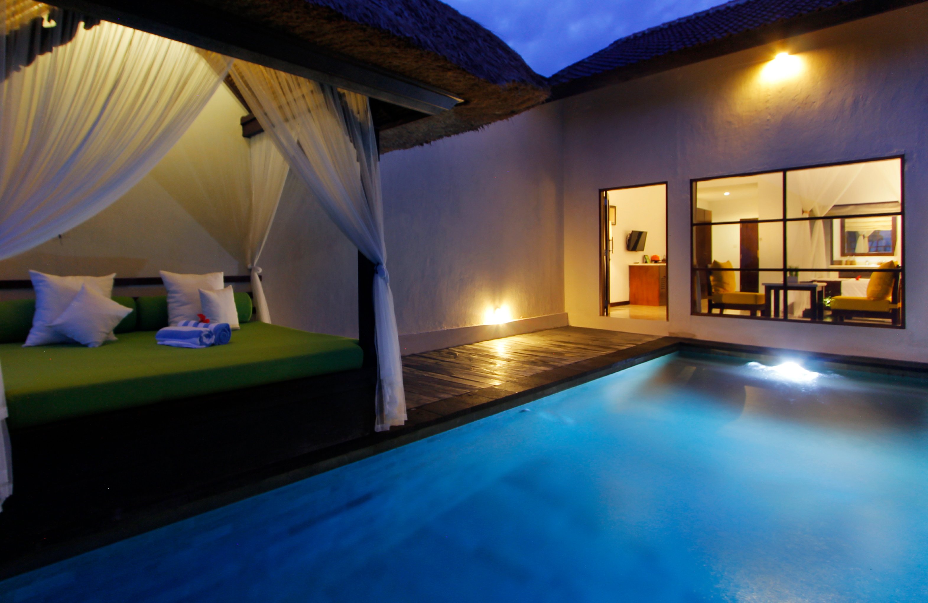 Alam Puisi Villa - Tap to explore photos