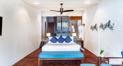 The Monttra Pattaya Room Type - Sea Breeze Suites Room