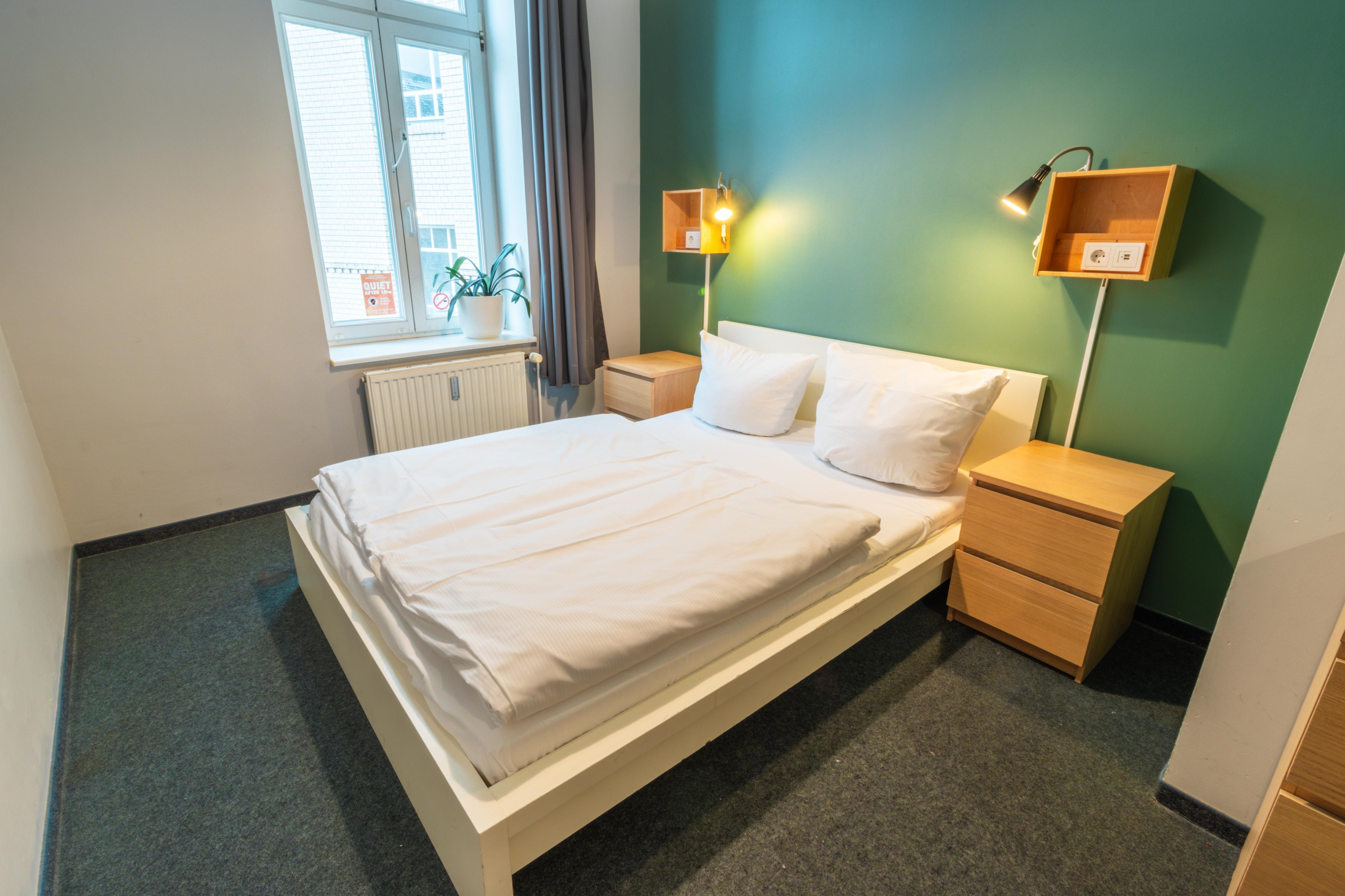 St Christophers Inn Berlin Alexanderplatz Room Type - Double Room with Shared Bathroom