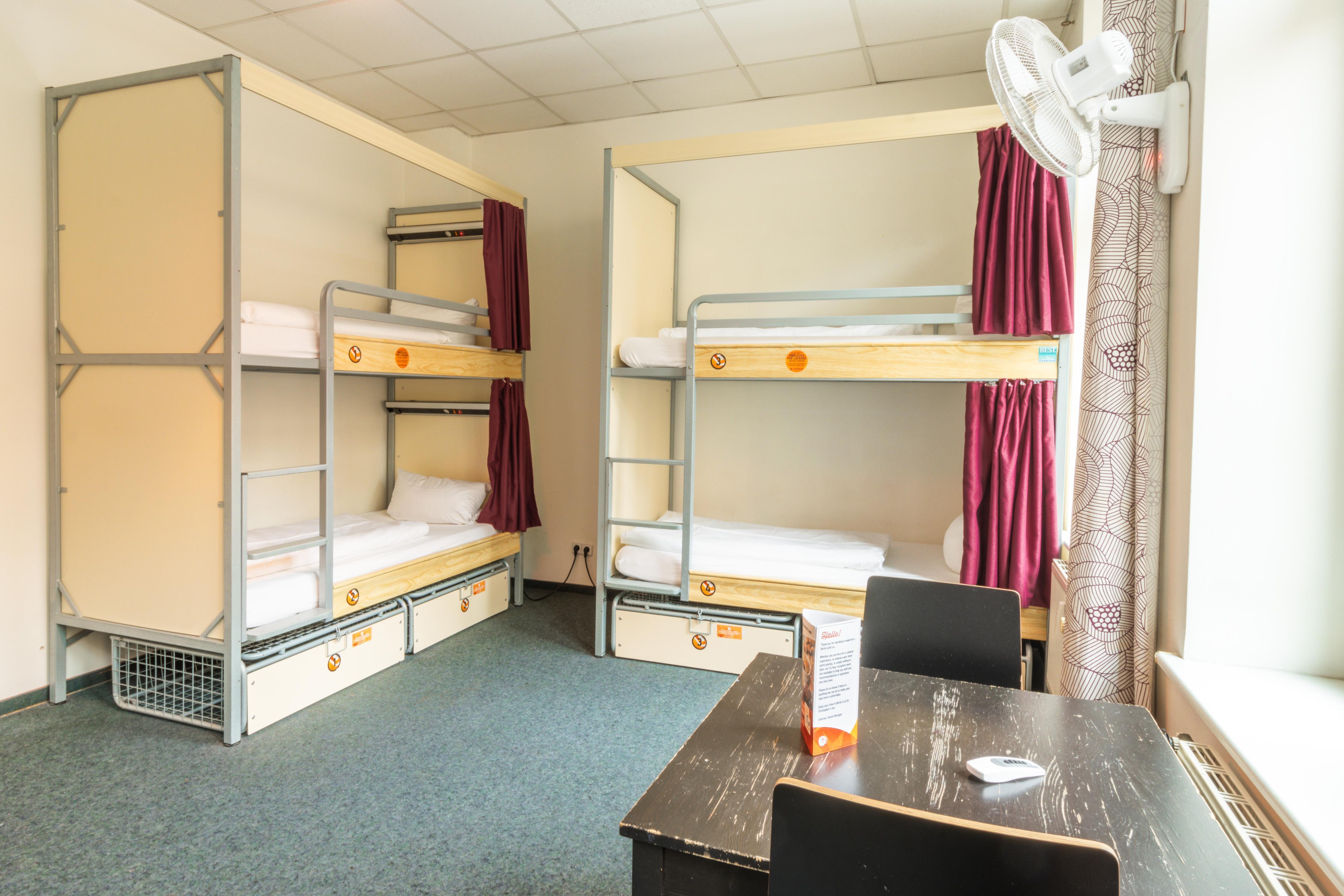 St Christophers Inn Berlin Alexanderplatz Room Type - Bed in 8-Bed Dormitory Room with Shared Bathroom