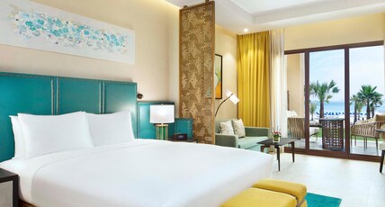 DoubleTree by Hilton Resort  & Spa Marjan Island Room Type - King Bay Club Sea View Room