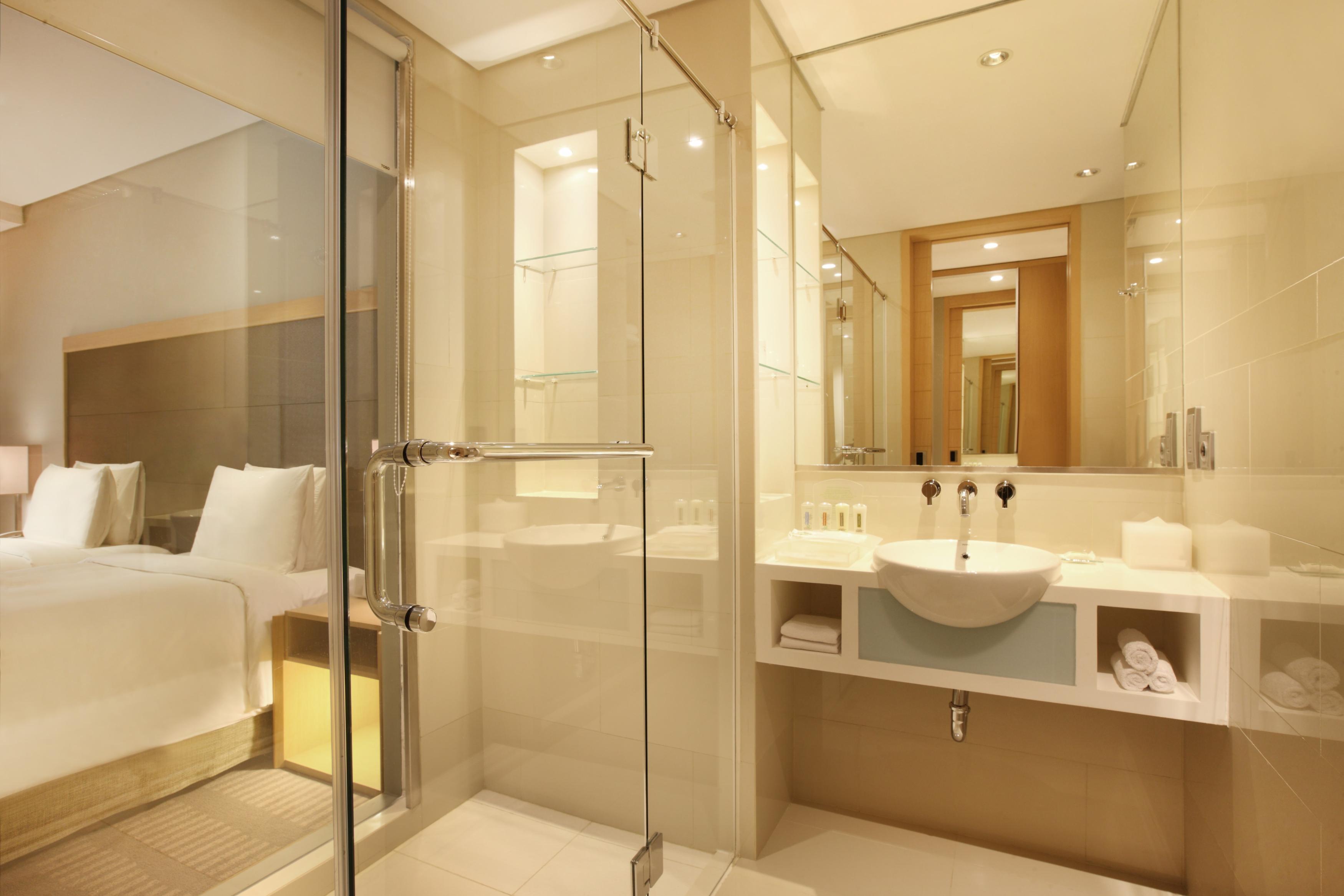 Holiday Inn JAKARTA KEMAYORAN - Tap to explore photos