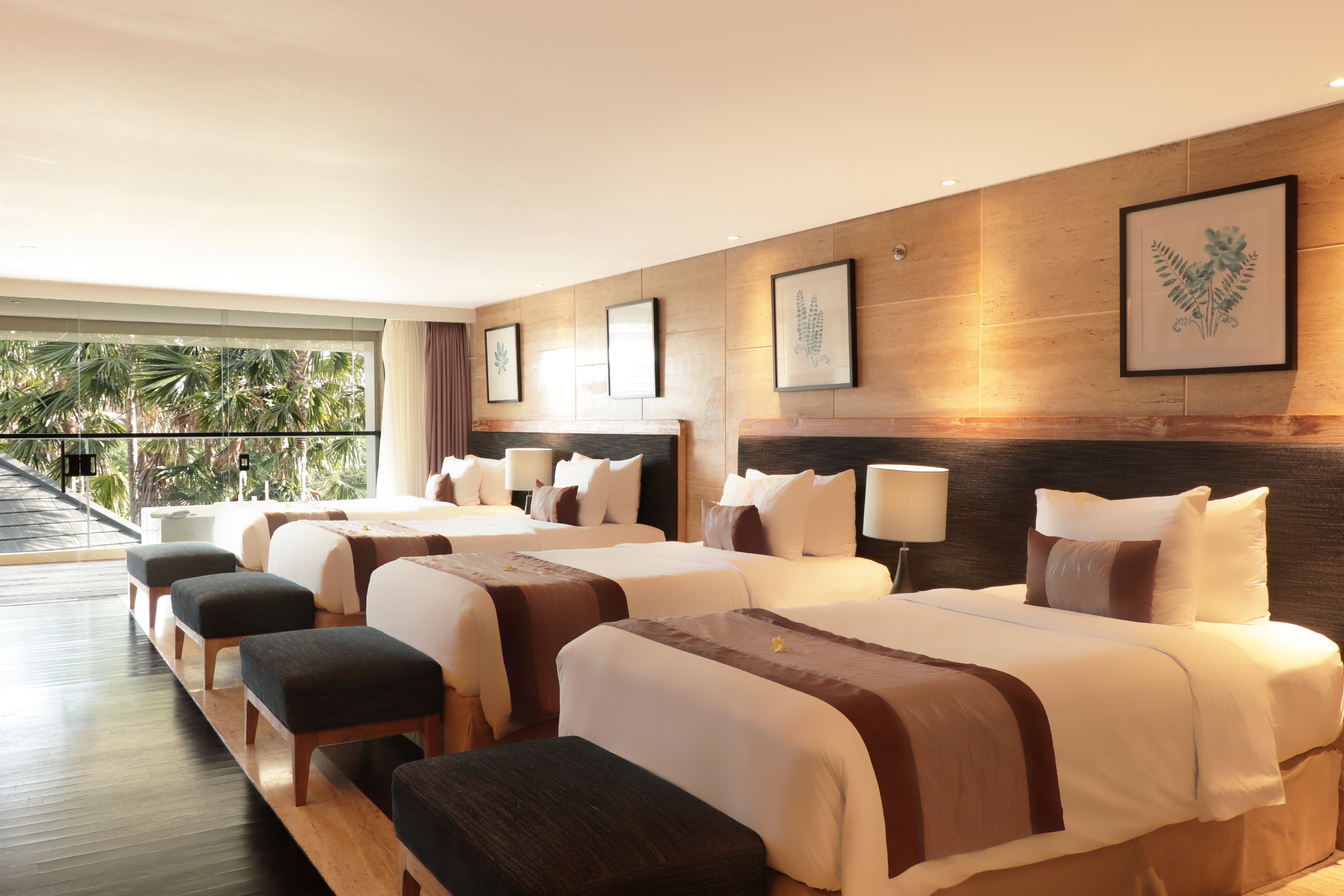 De Vins Sky Hotel Seminyak Room Type - Quad Whirlpool Suite