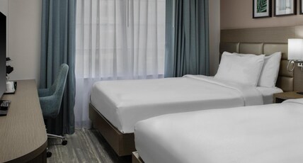 Hilton Garden Inn Miami South Beach Room Type - 2 QUEEN PARLOR