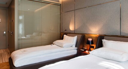 FER HOTEL Room Type - Deluxe King Room - Atrium