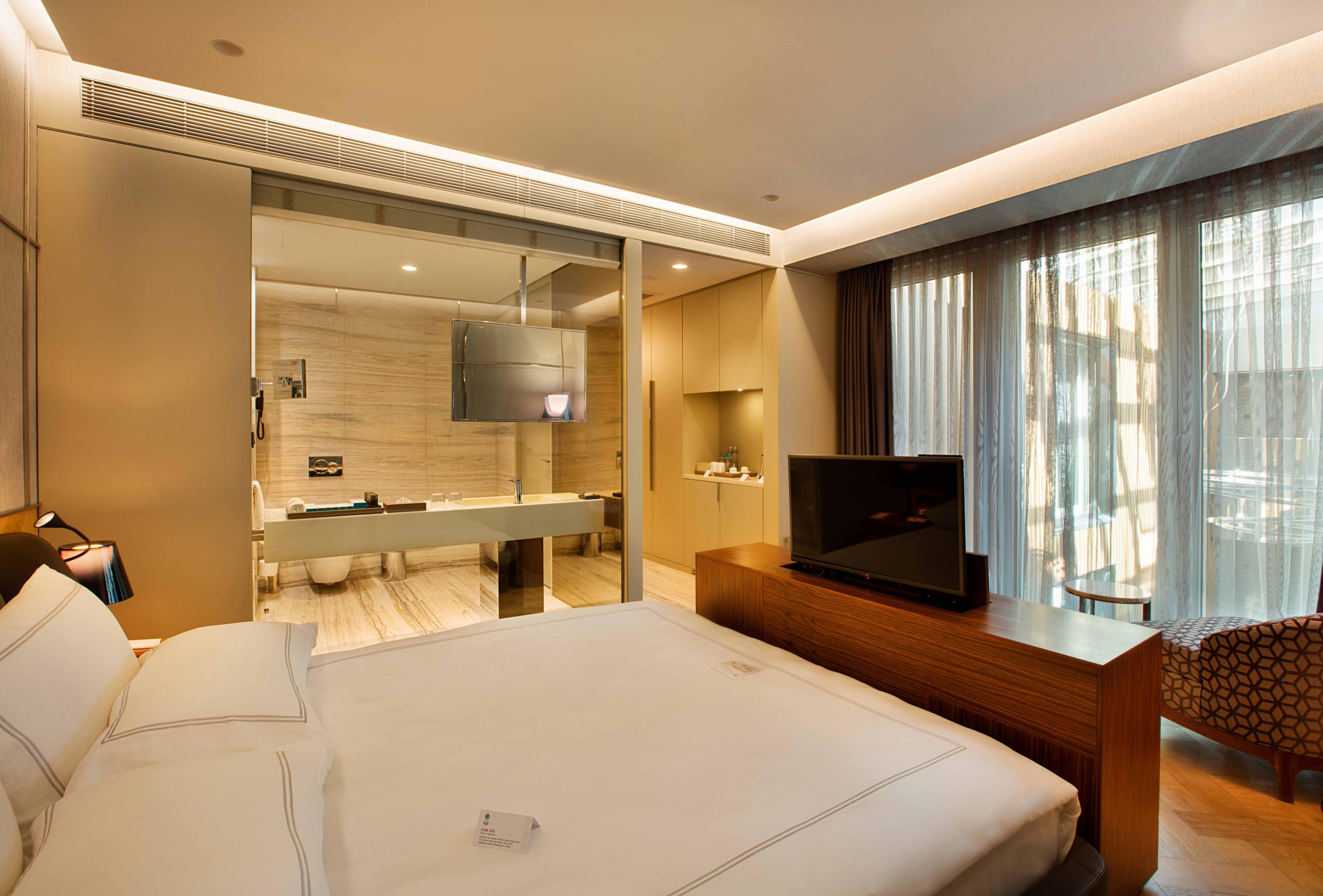 FER HOTEL Room Type - Senior Suite, 1 Bedroom, 1 Living Room
