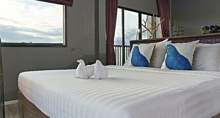 The Weekend Pattaya Room Type - Deluxe Room