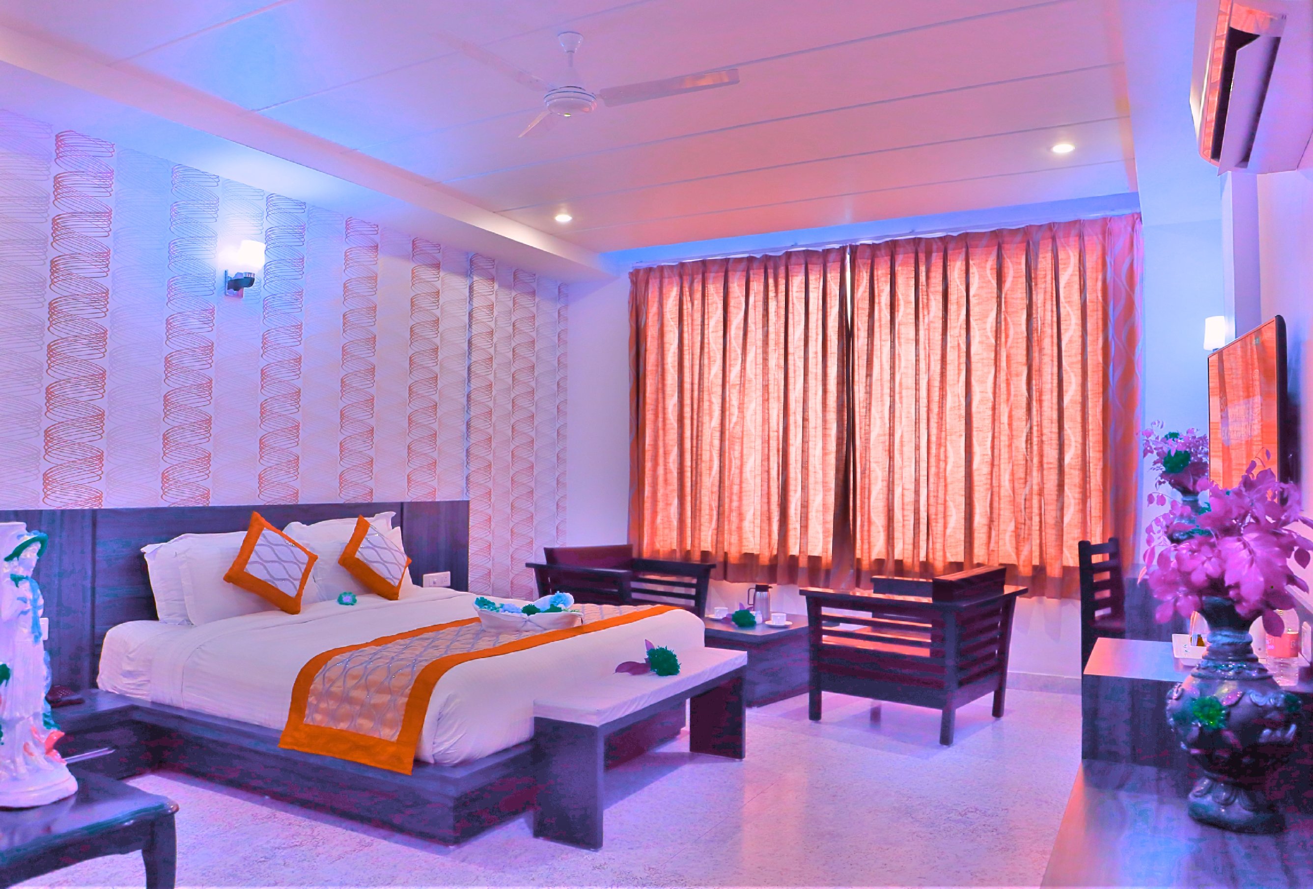 Hotel Shiv Vilas Palace - Tap to explore photos