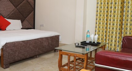Hotel Chetali Room Type - Super Deluxe Room Hotel Chetali Room Type - Super Deluxe Room