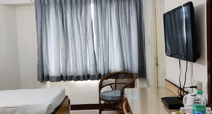 YWCA International Guest House Room Type - Deluxe