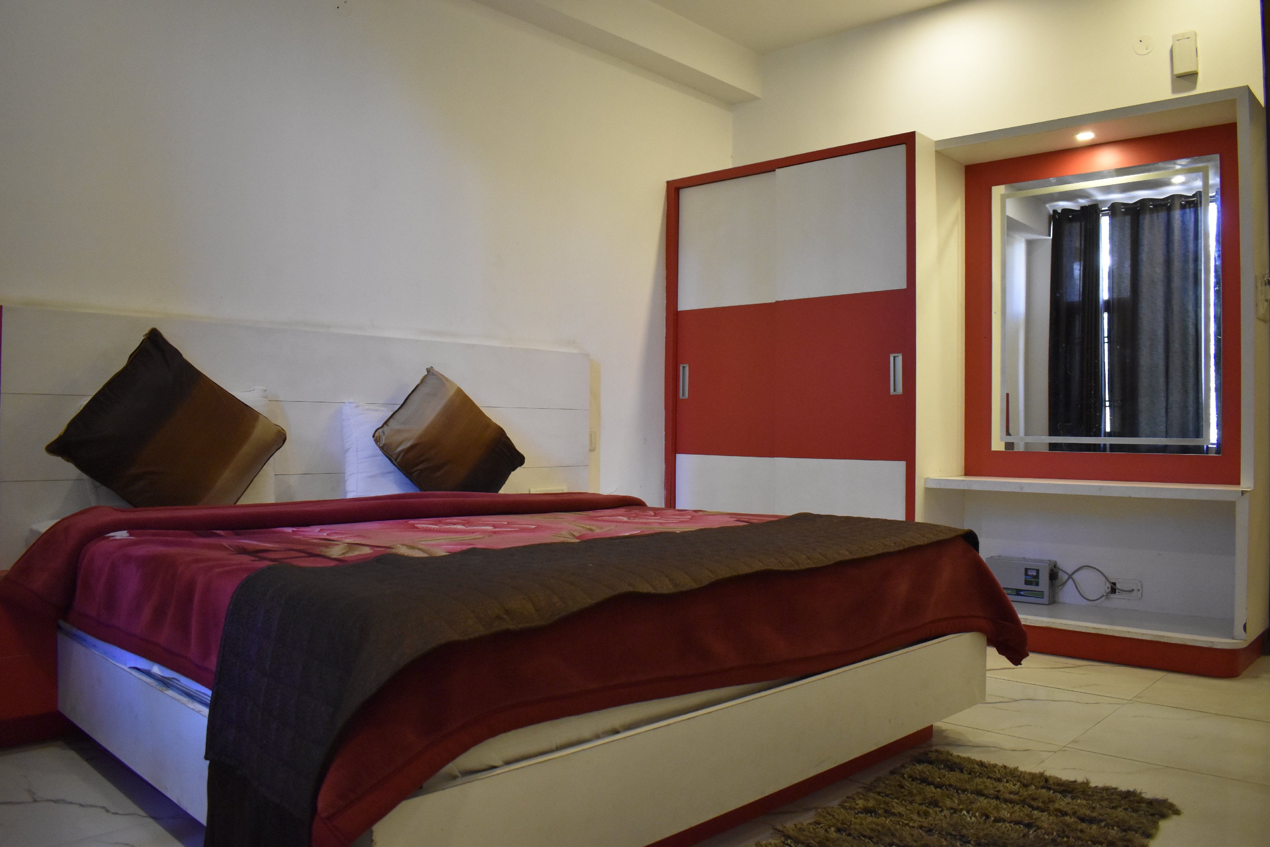 Hotel Sangam Heights - Tap to explore photos