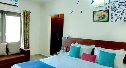 Staayz Premium Hotel & Studio Apartments Room Type - Premium Room Free WiFi