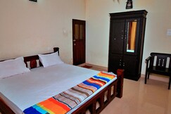 Sun Ville Beach House | Rooms in a Villa
