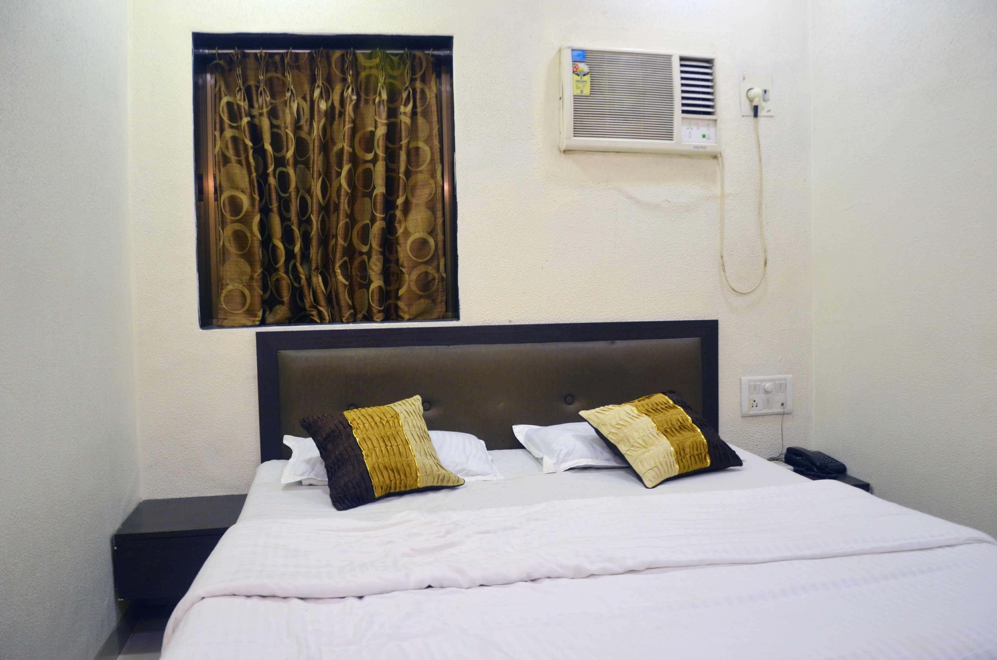 Hotel Modern Room Type - Standard A'C  Room