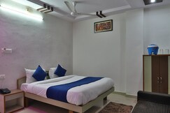 Hotel Royal Residency (Guest house)